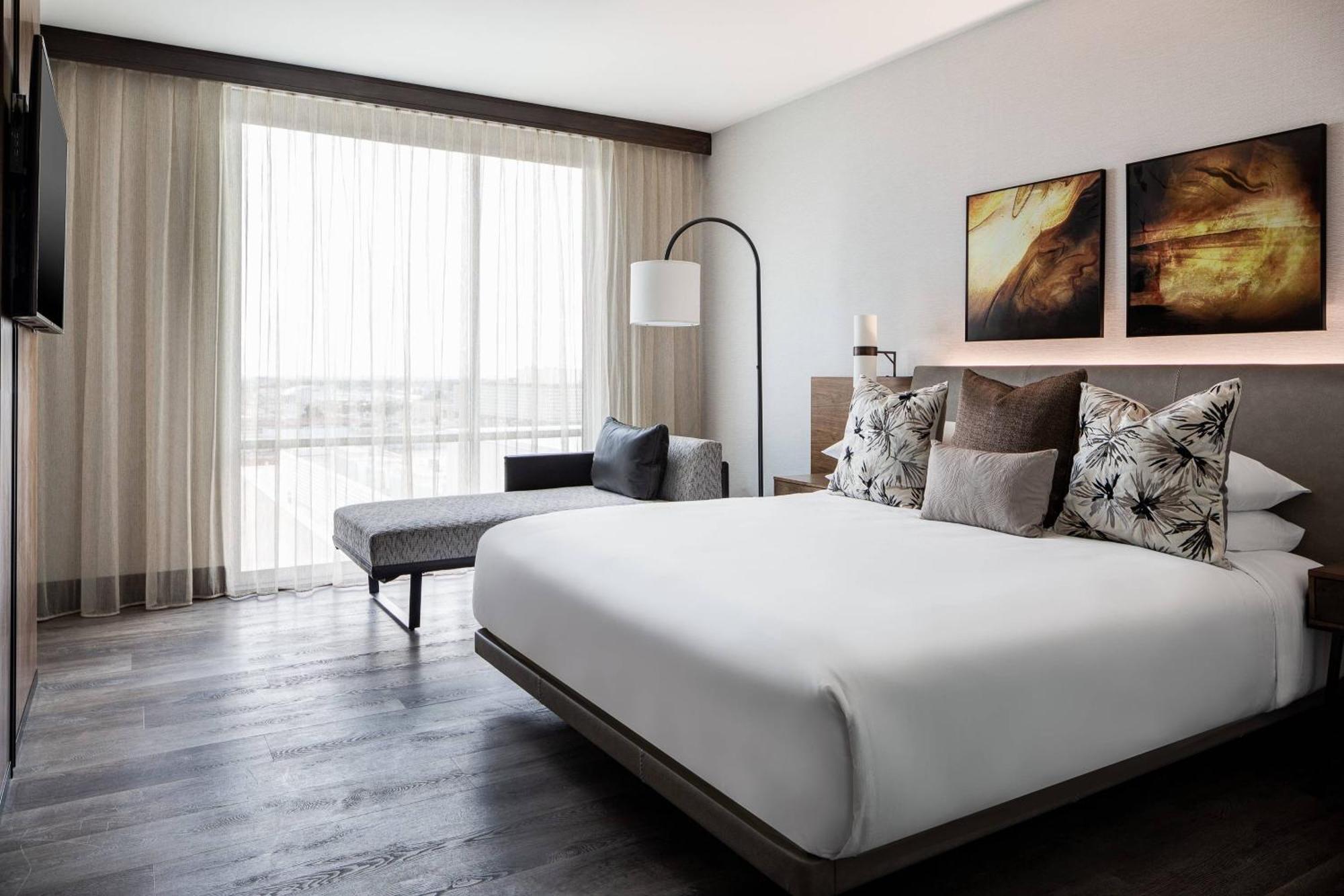 Marriott & Conference Center 4*